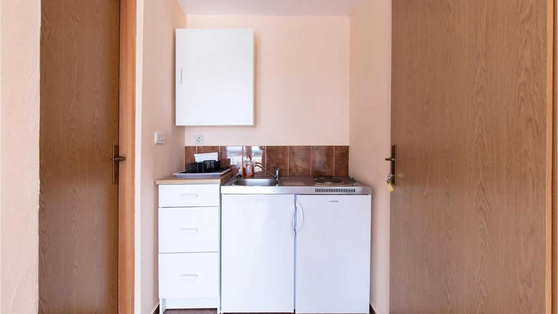 Gorgeous Apartment In Gornji Karin With Wifi